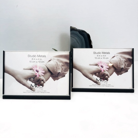 Studio Metals Set of Two 6 x 4 desk frames - Picture 1 of 16